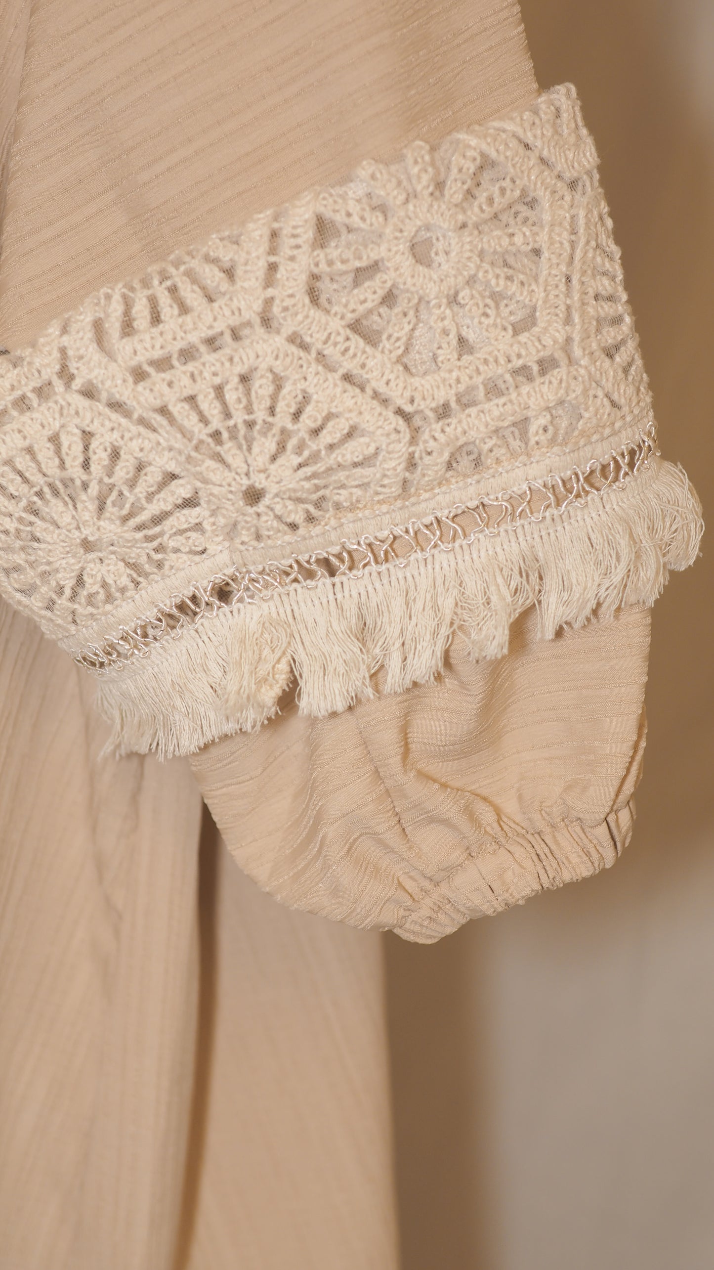Beige Summer Isdal