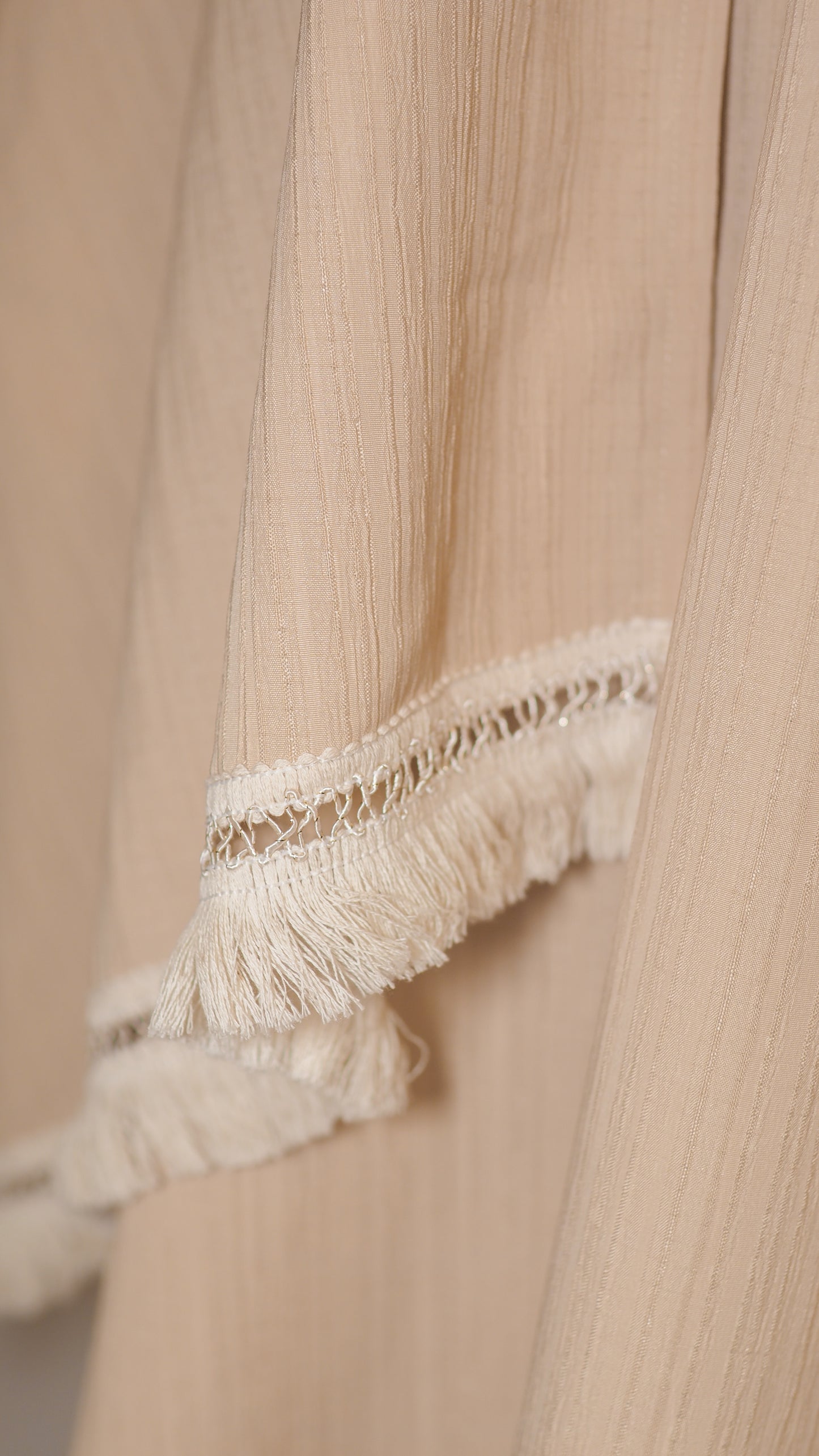 Beige Summer Isdal