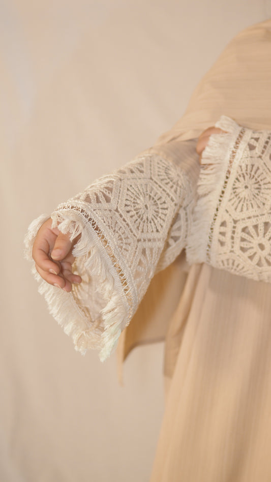 Beige Summer Isdal