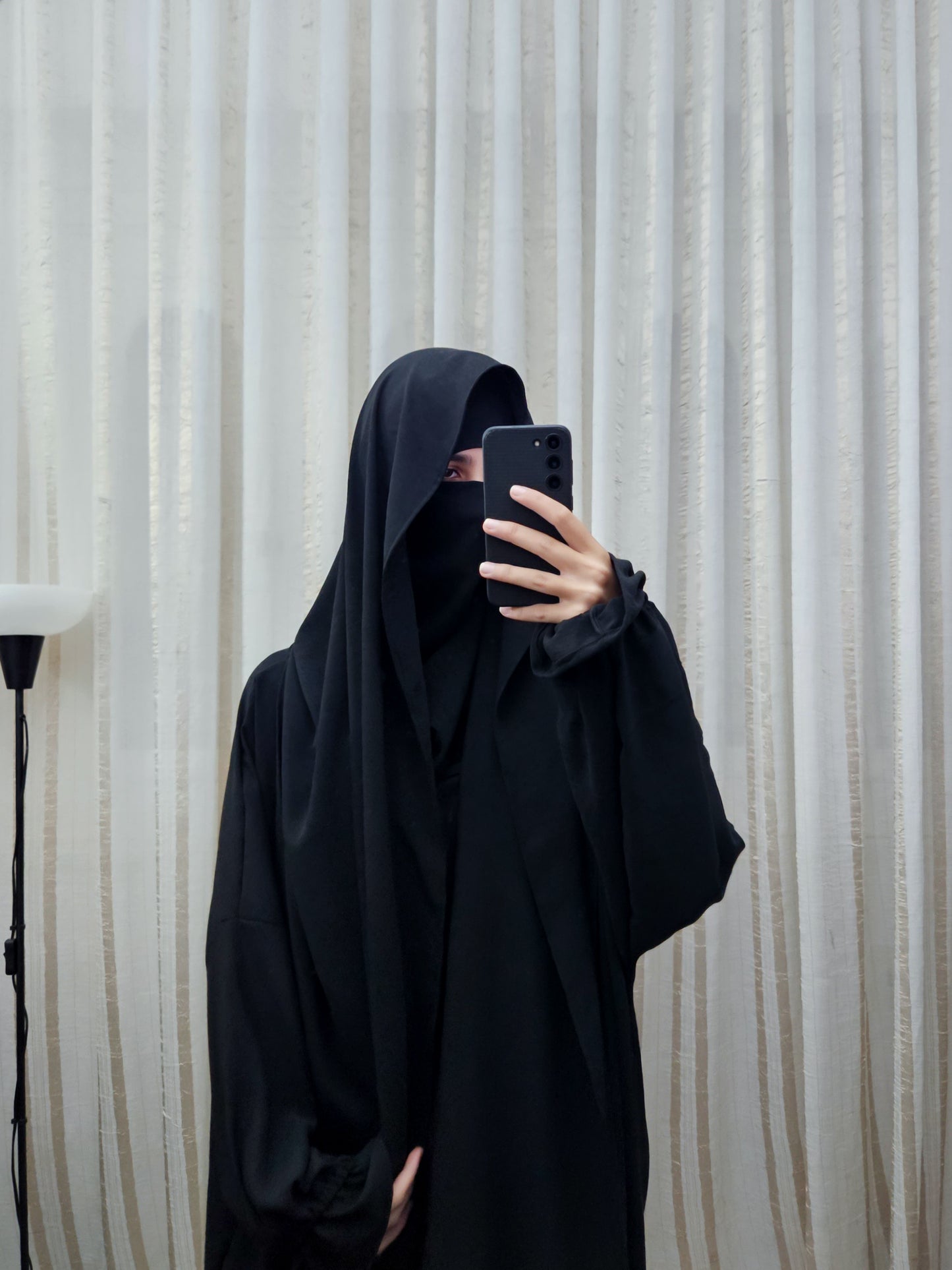 Built-In Niqab Isdal