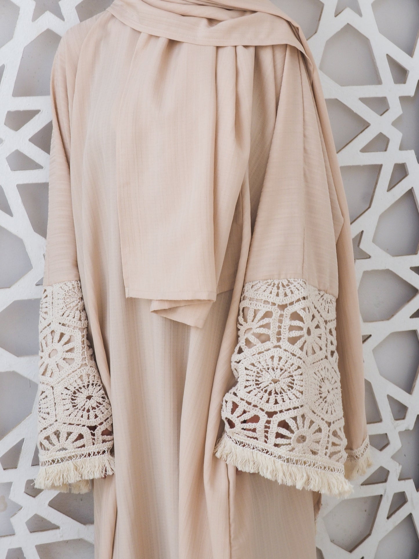 Beige crochet Isdal