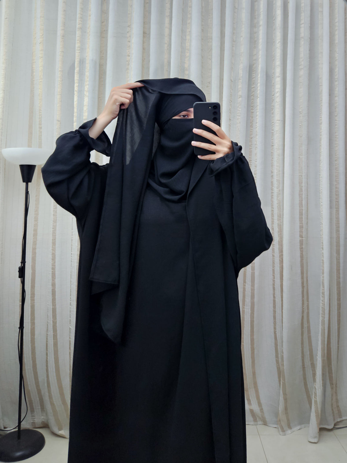 Built-In Niqab Isdal